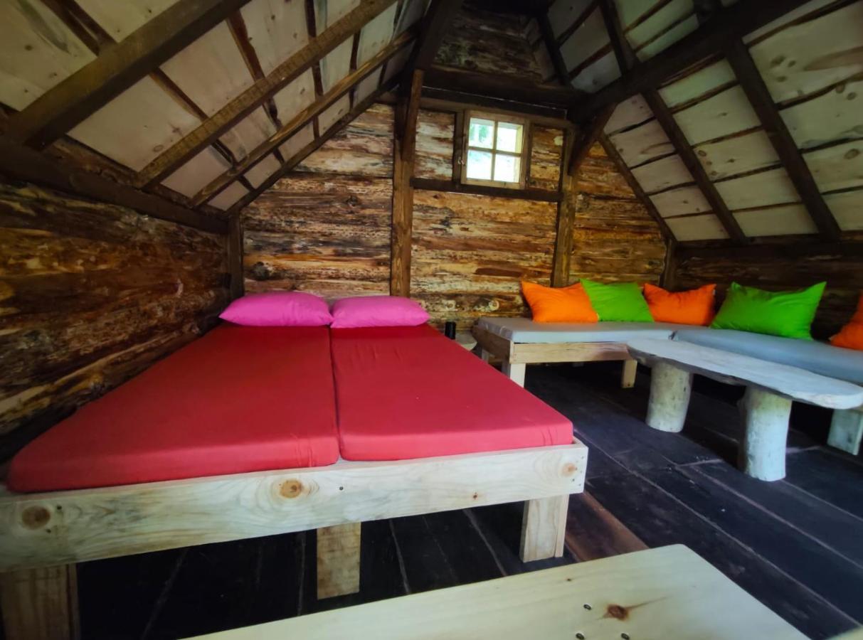 Kolibe - Robinson Camp Kupa Hotel Netretic Ngoại thất bức ảnh